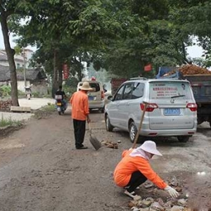 慈利县公路局下大力气治理烂路