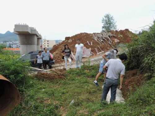 慈利县农村公益性墓地建设项目通过考核