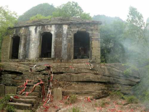 慈利县甘堰乡悬岩古寺，深入感受历史的厚重