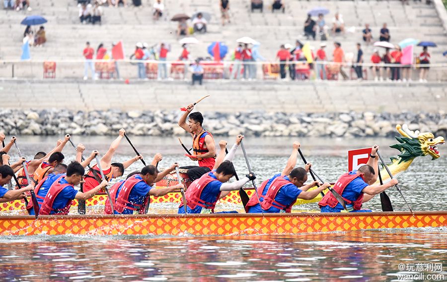 岩泊渡“大端午”划龙舟习俗1.jpg